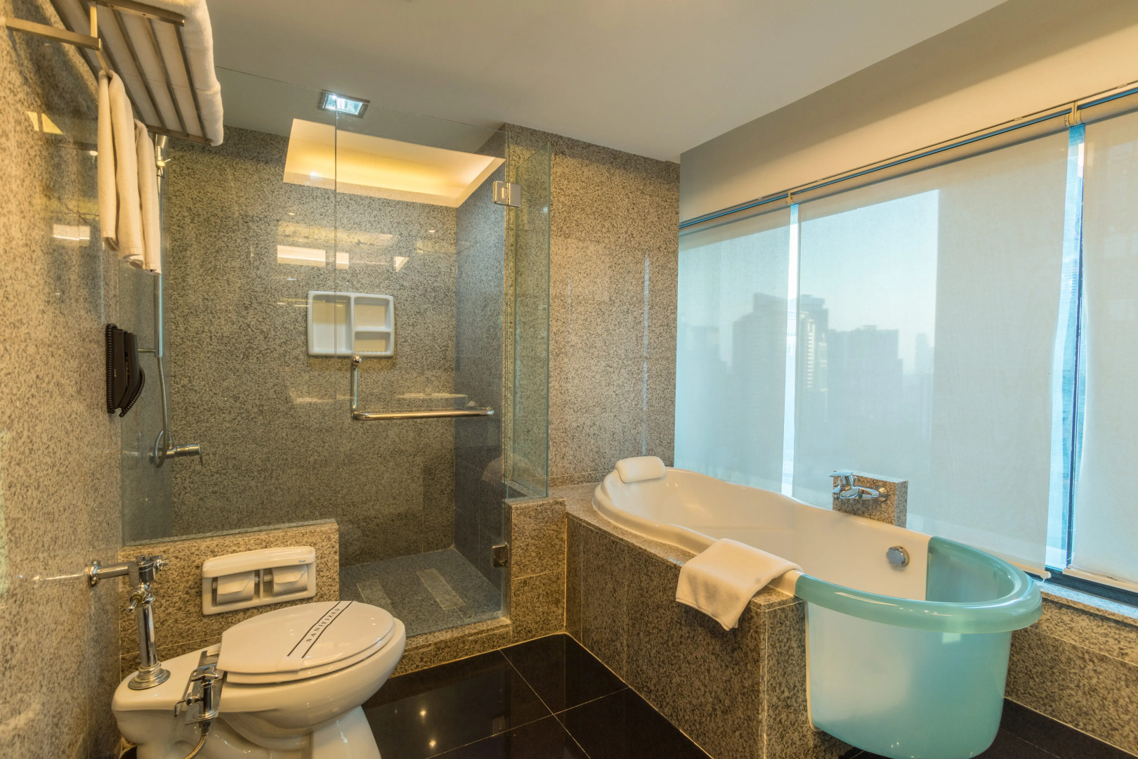 Photo - Manhattan Hotel Jakarta