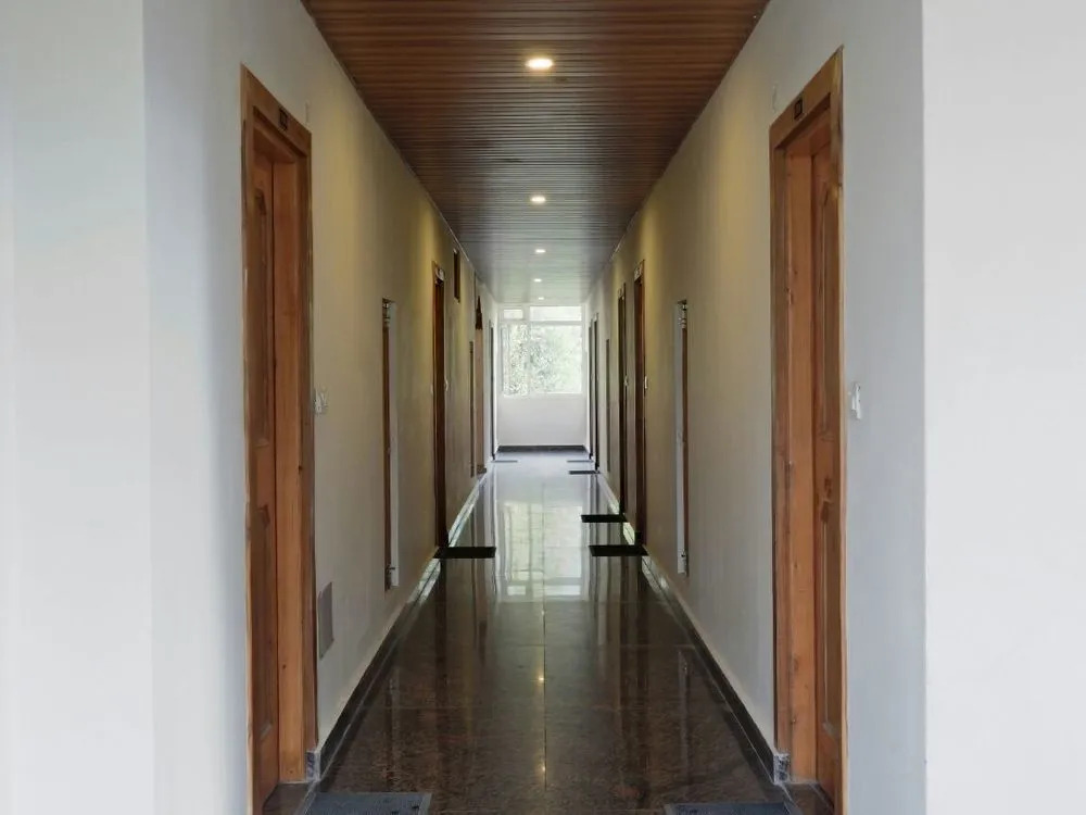 Foto - Hotel Taksh inn, Near Karol Bagh, Metro Station