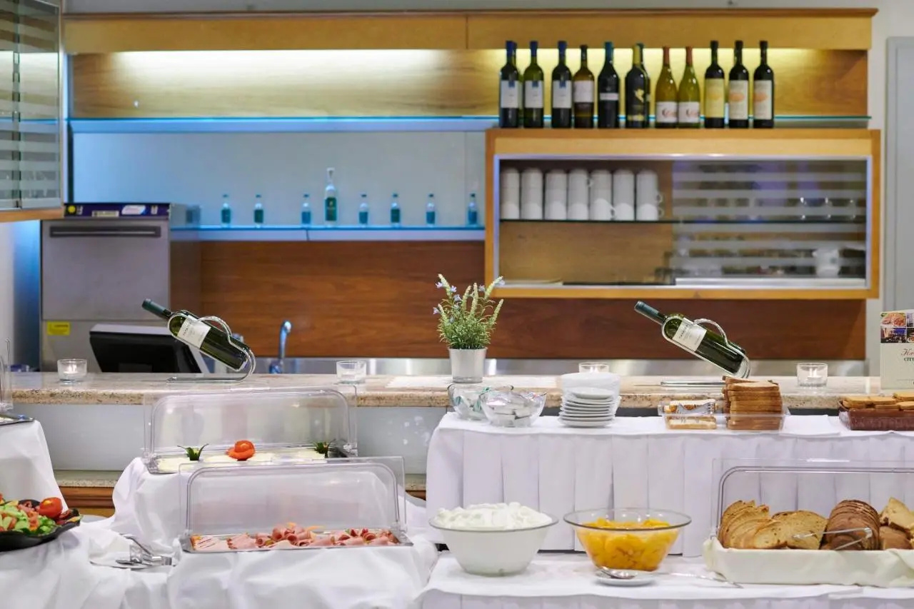 Foto - Golden City Hotel