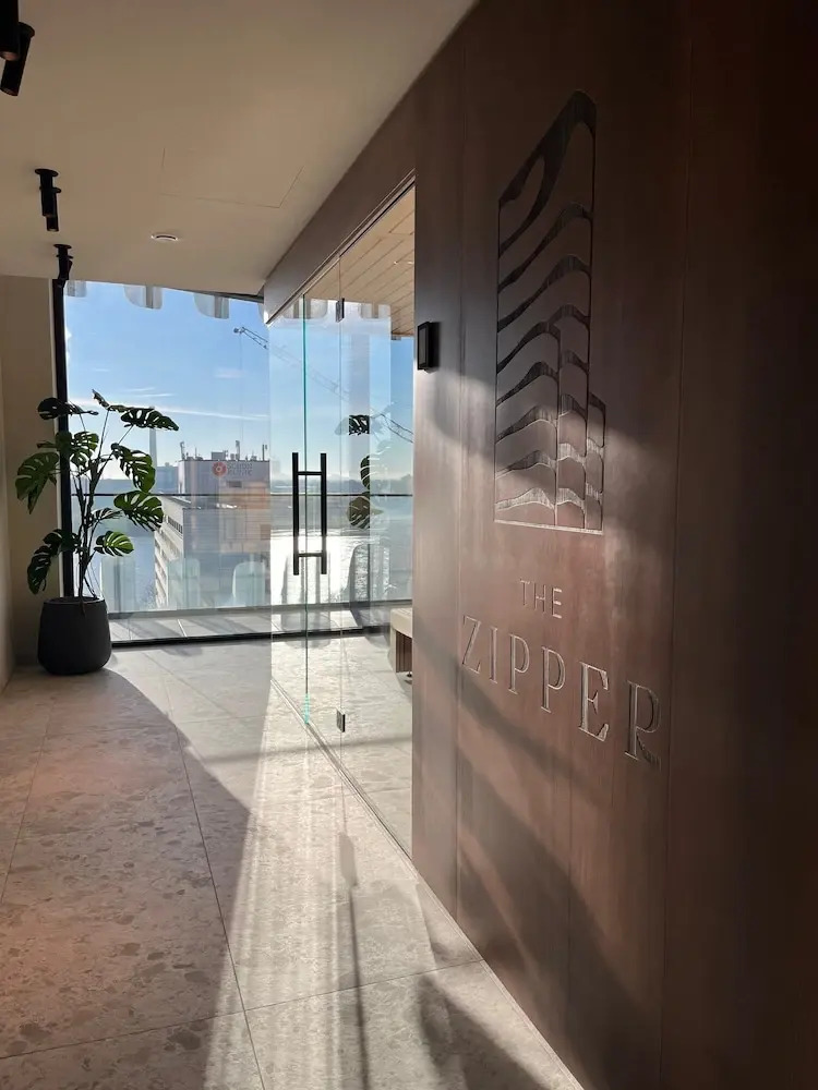 Foto - The Zipper Hotel und Apartments