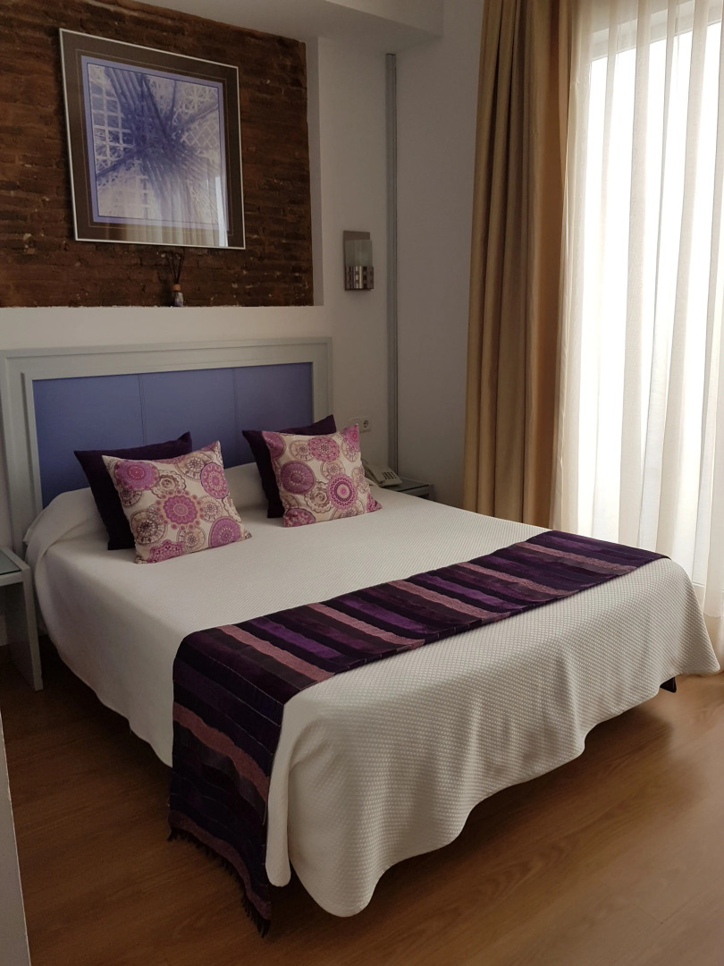 Photo - Hotel y Apartamentos Doña Lola