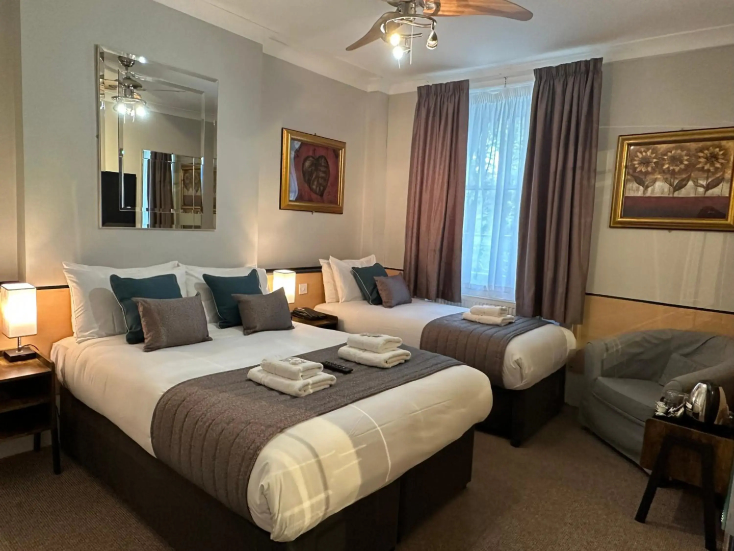 Photo - Tudor Court Hotel