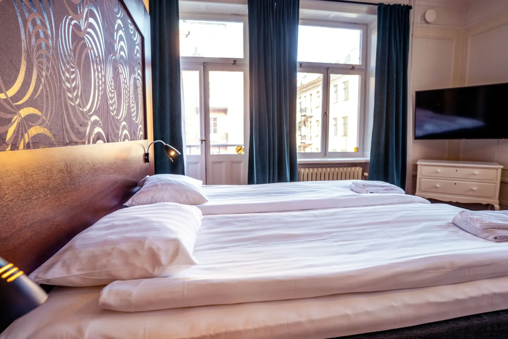 Photo - Queen's Hotel by First Hotels