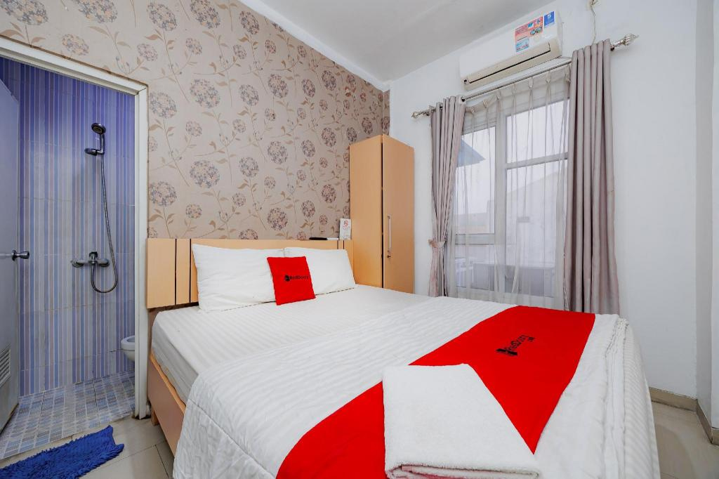 Foto - RedDoorz Syariah near Metropolitan Mall Bekasi
