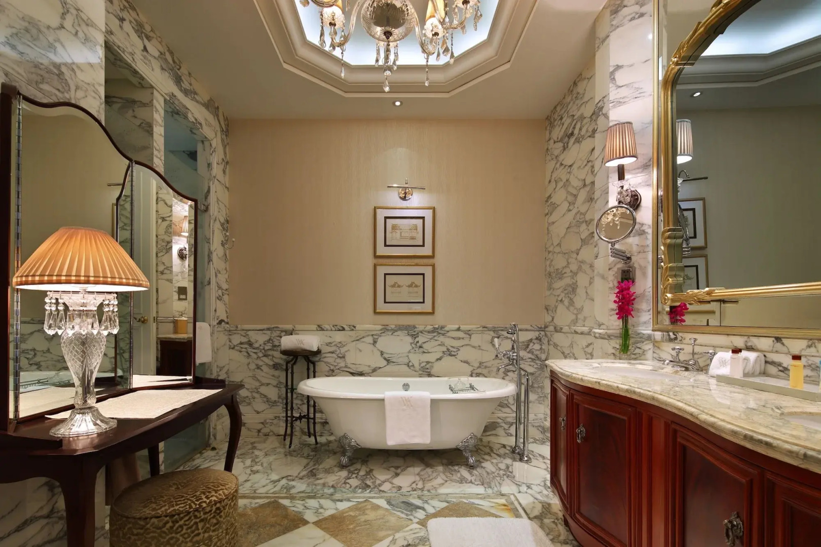 Foto - Waldorf Astoria Shanghai on the Bund