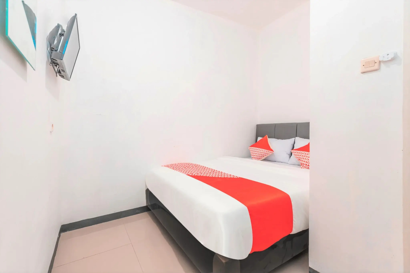 Foto - Hotel O J&b Room Utan Kayu