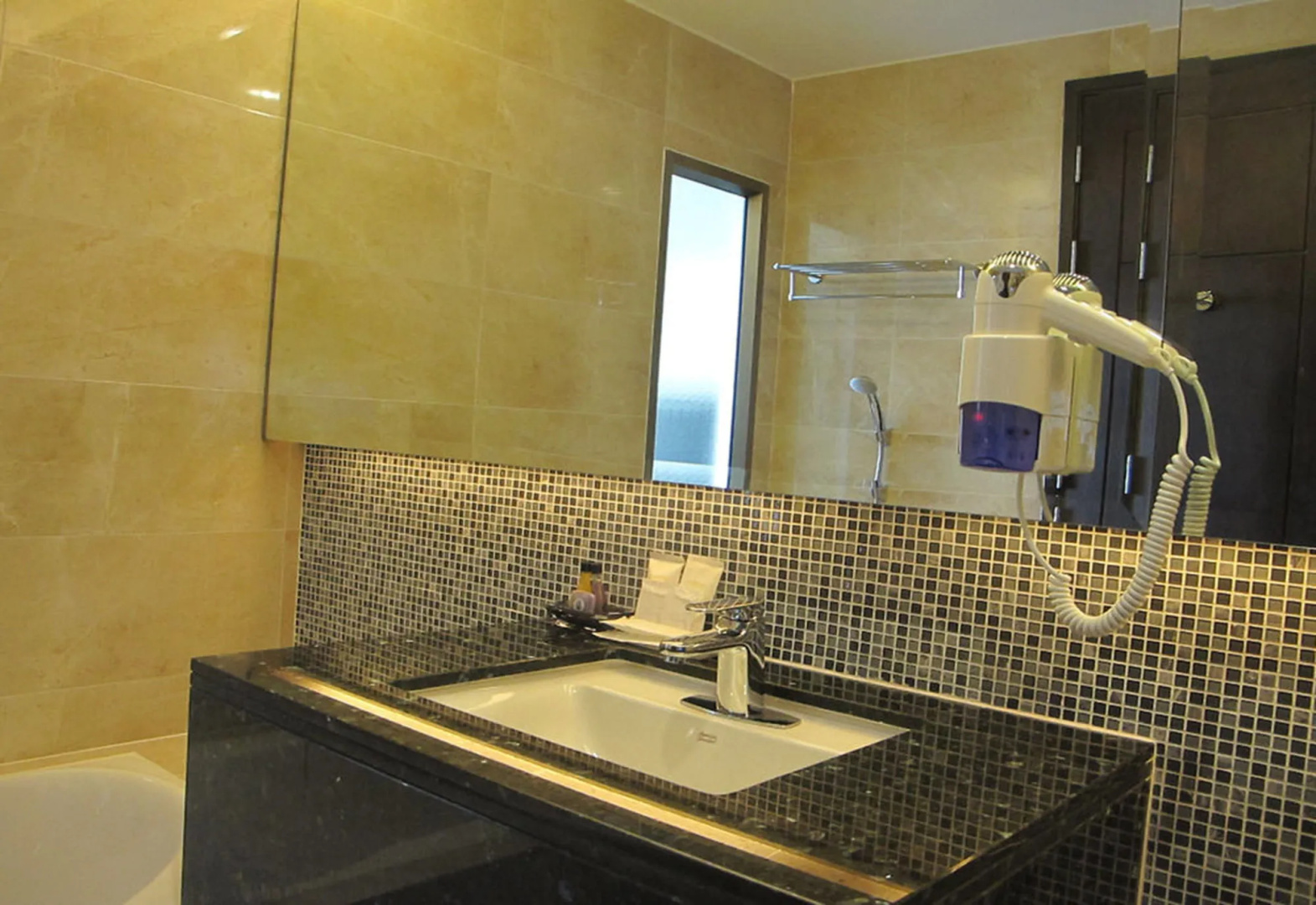 Photo - March Hotel