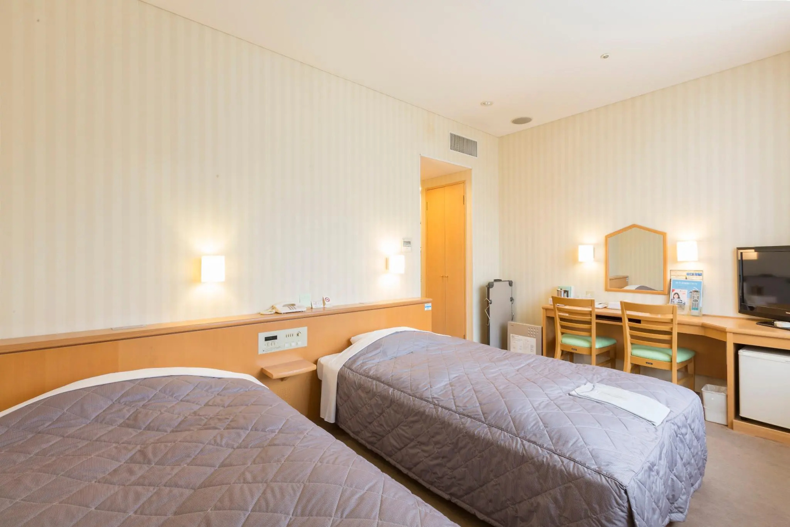 Business Hotel Parkside Takamatsu