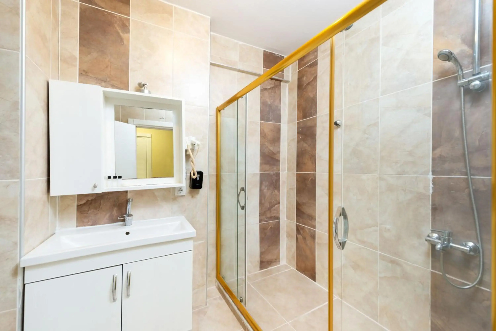 Photo - Grand Abimo Hotel