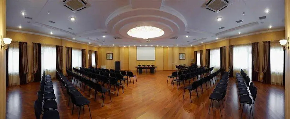 Foto - Sonata Hotel & Restaurant "готель Соната"