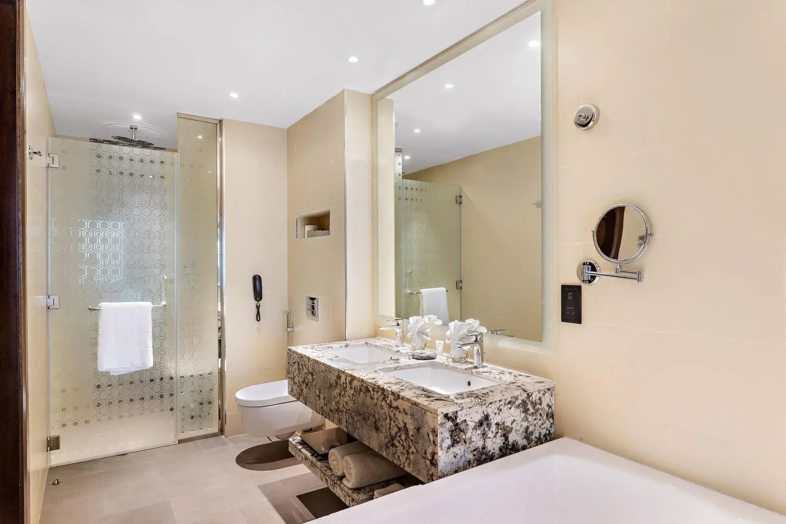 Photo - Ramee Dream Hotel Downtown