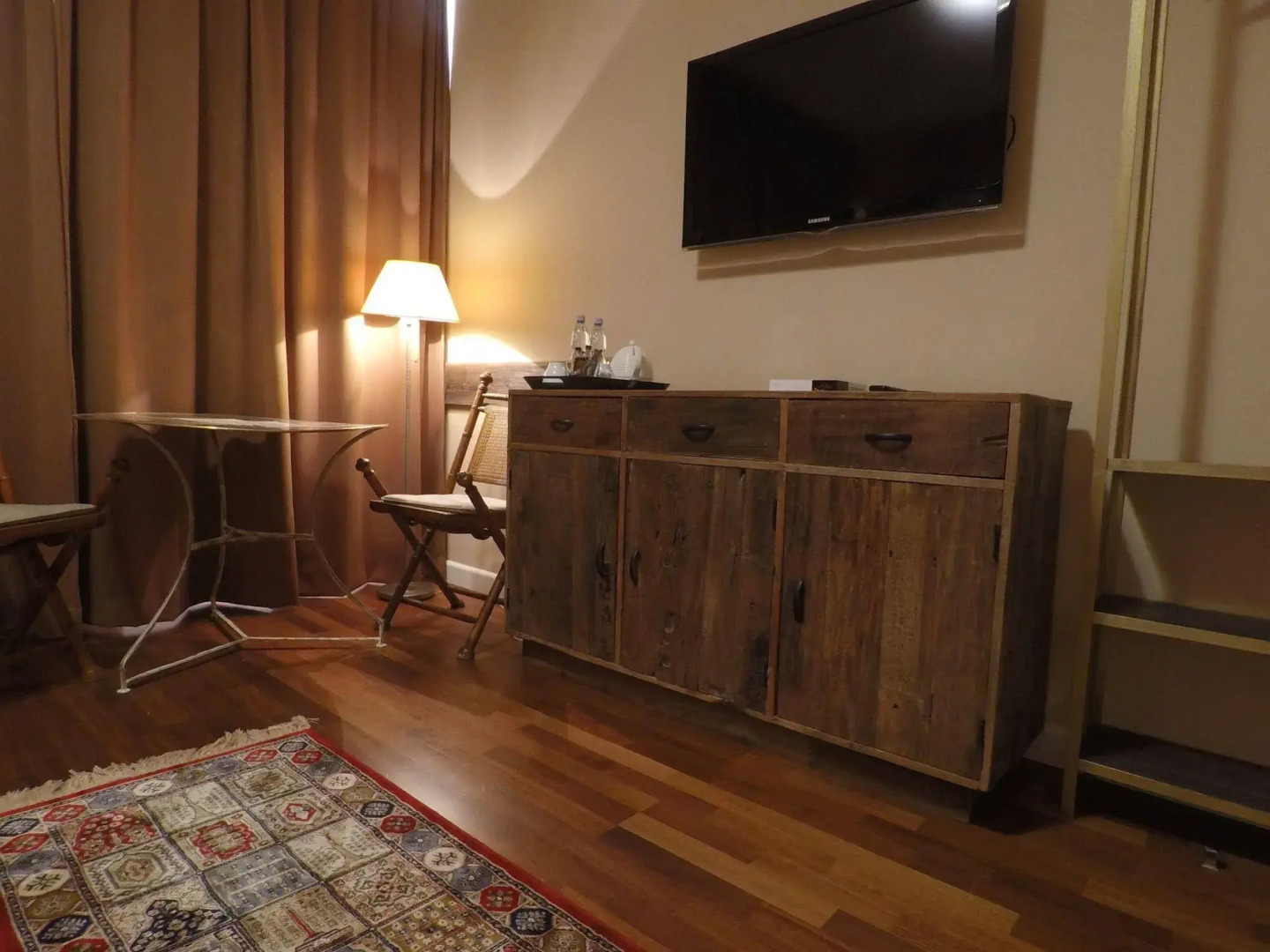 Photo - SLEEPWELL NOWY ŚWIAT - courtyard entrance Ordynacka 14St