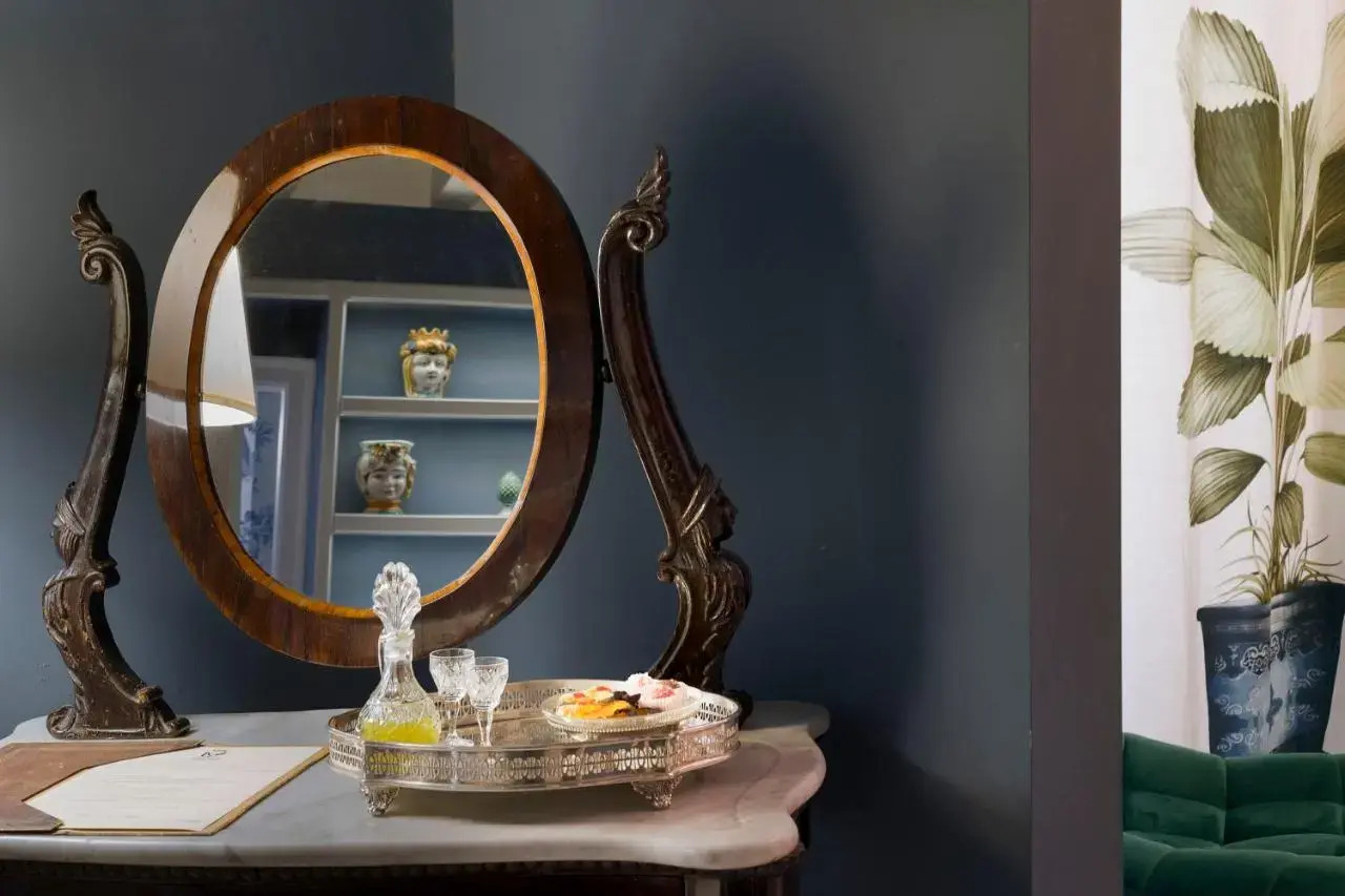 Photo - Palazzo Arone dei Baroni di Valentino