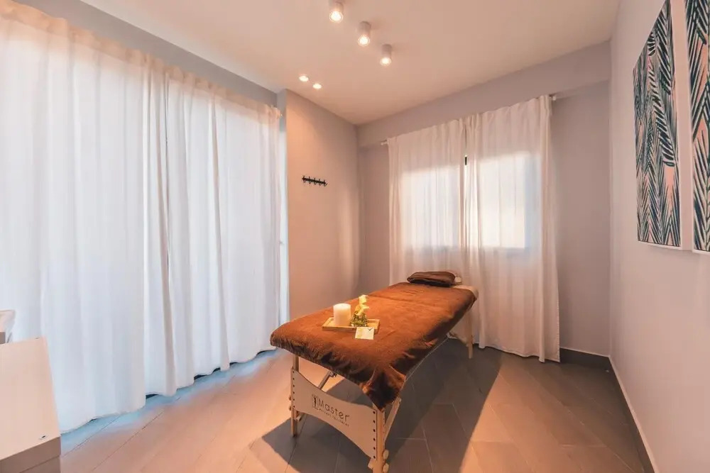 Photo - Regatta Living Hotel By Mint