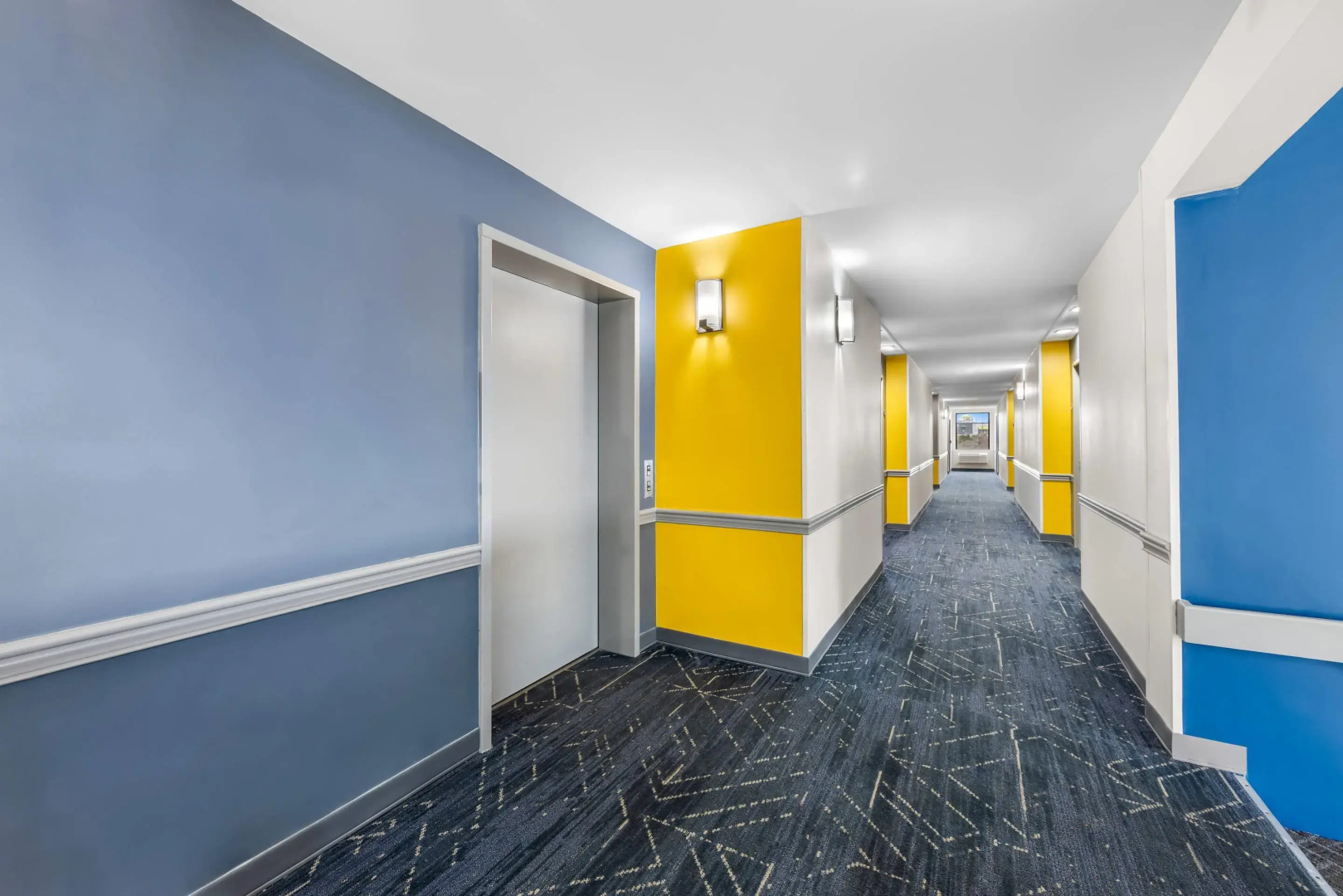 Photo - Comfort Suites London South