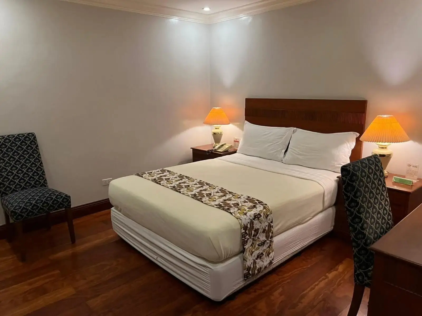 Foto - Townhouse OAK Makati Manila Near PNR Pasay Evangelista formerly VIP Suites