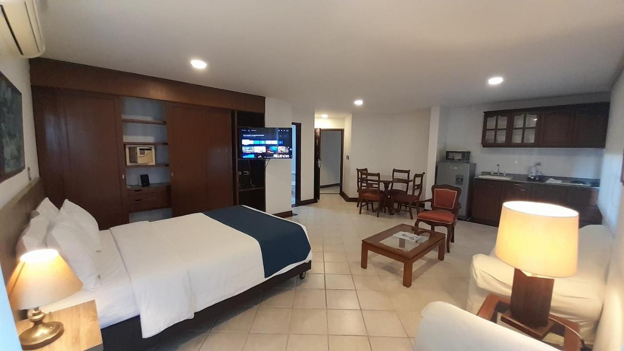 Photo - Travelers Apartamentos & Suites Castellón de Juanambú