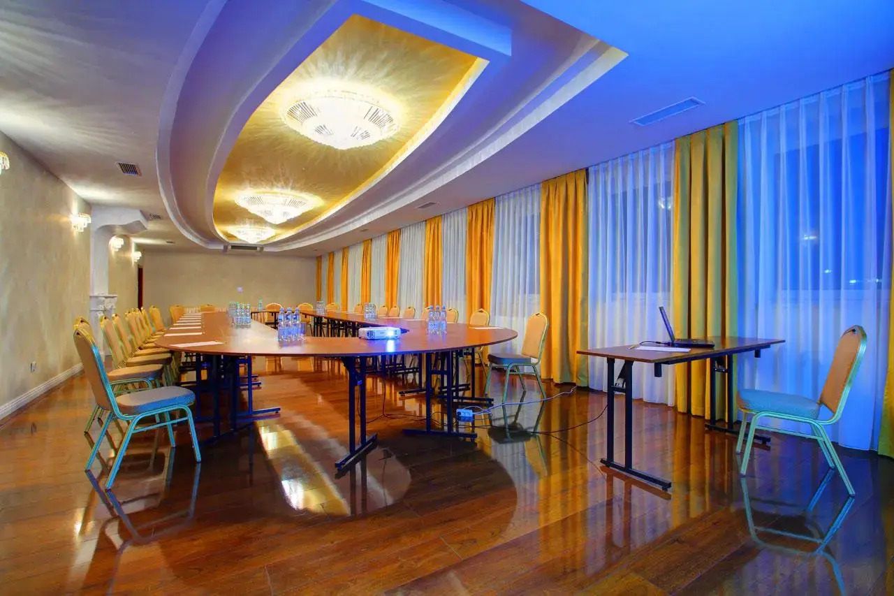 Photo - Hotel Holiday Park