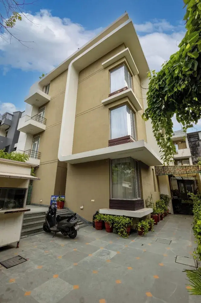 Photo - Hotel Admire Inn Sector-50 by ASPL