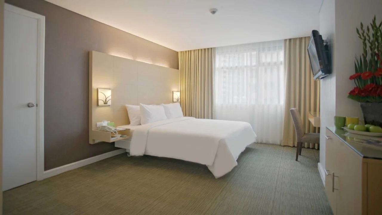 Photo - St Giles Hotel Makati