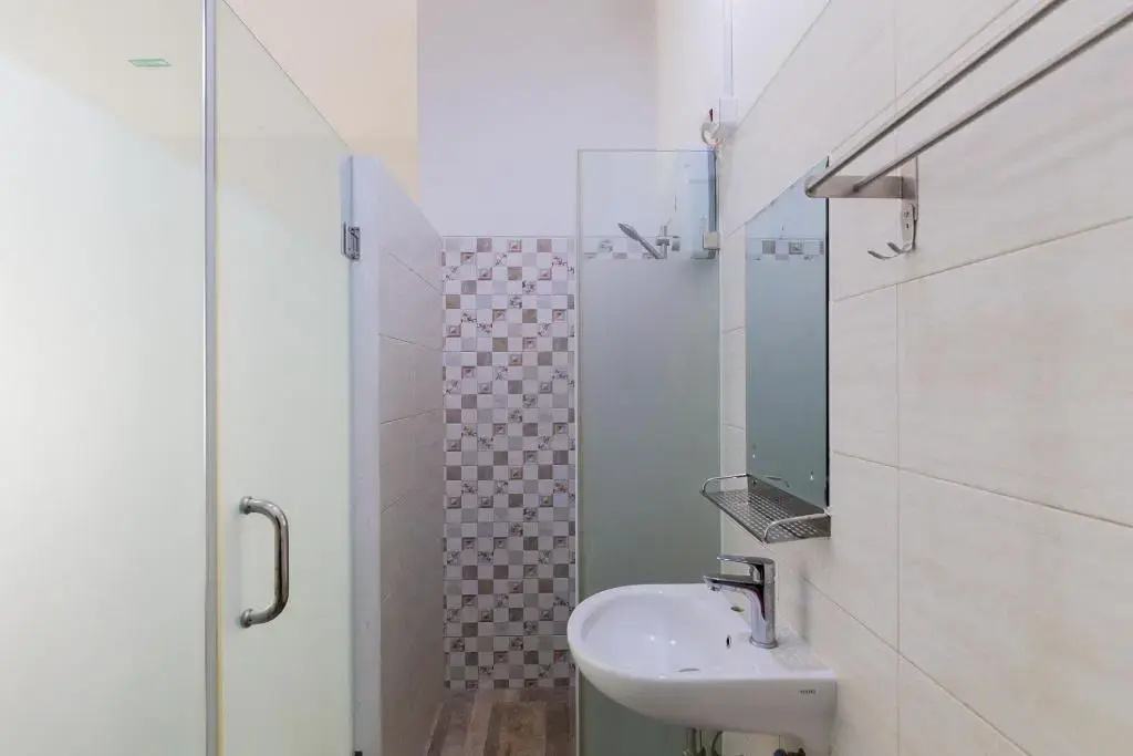 Foto - RedDoorz Plus near Living Plaza Jababeka