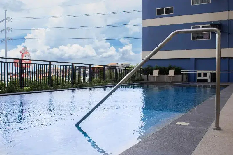 Photo - Novel Hotel Manila