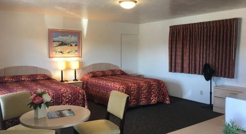 Photo - Old Marina Inn