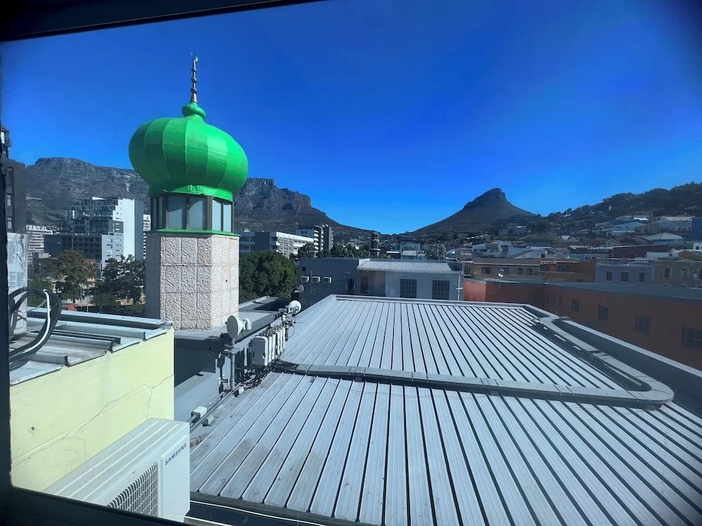 Photo - M&B Backpackers