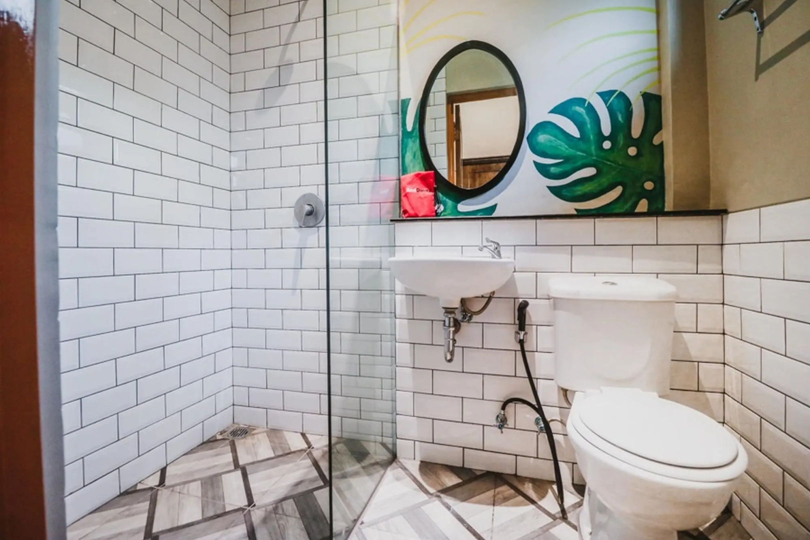 Photo - RedDoorz Plus near Mall Slipi Jaya