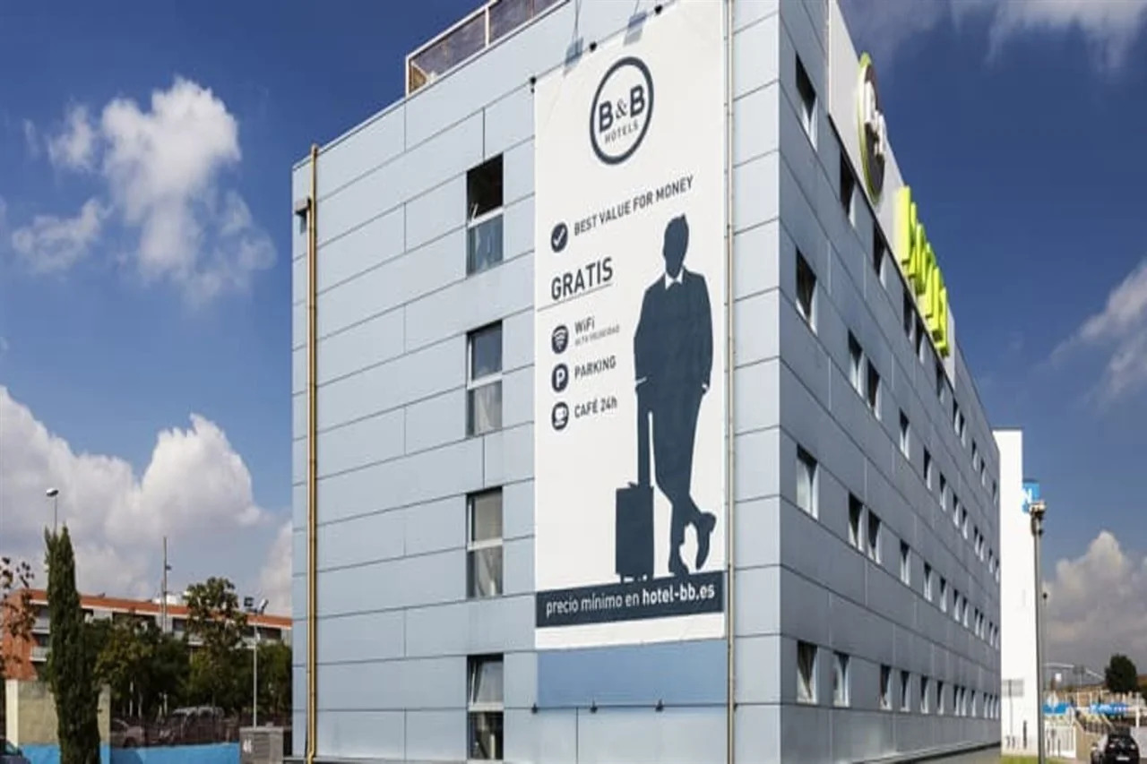 Photo - B&B HOTEL Barcelona Mollet