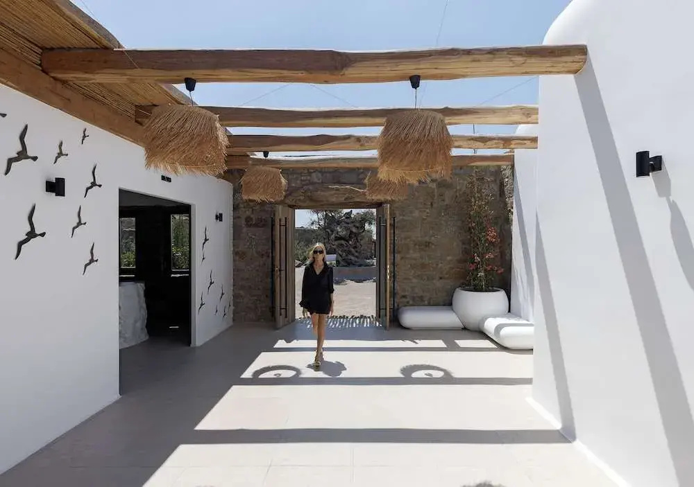 Photo - WhiteArt Suites
