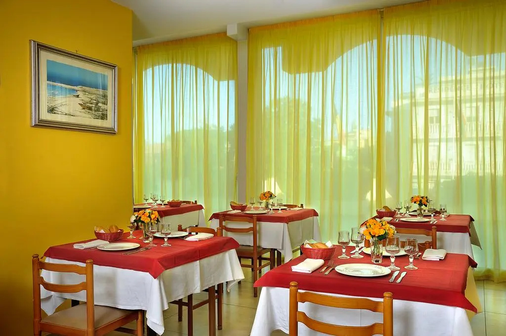 Photo - Hotel Oceanic