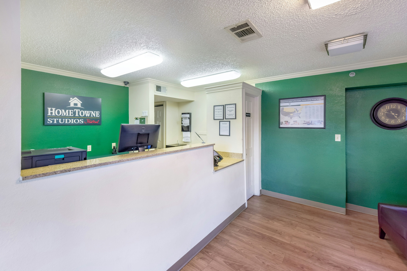 Foto - HomeTowne Studios By Red Roof Dallas - North Addison/ Tollway