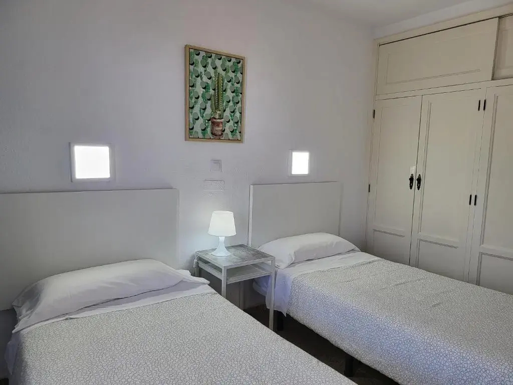 Photo - Las Camelias Apartments