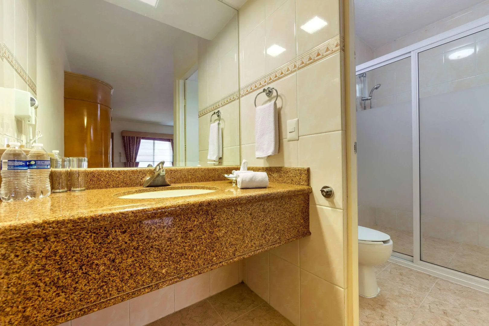Photo - Comfort Inn Monterrey Norte