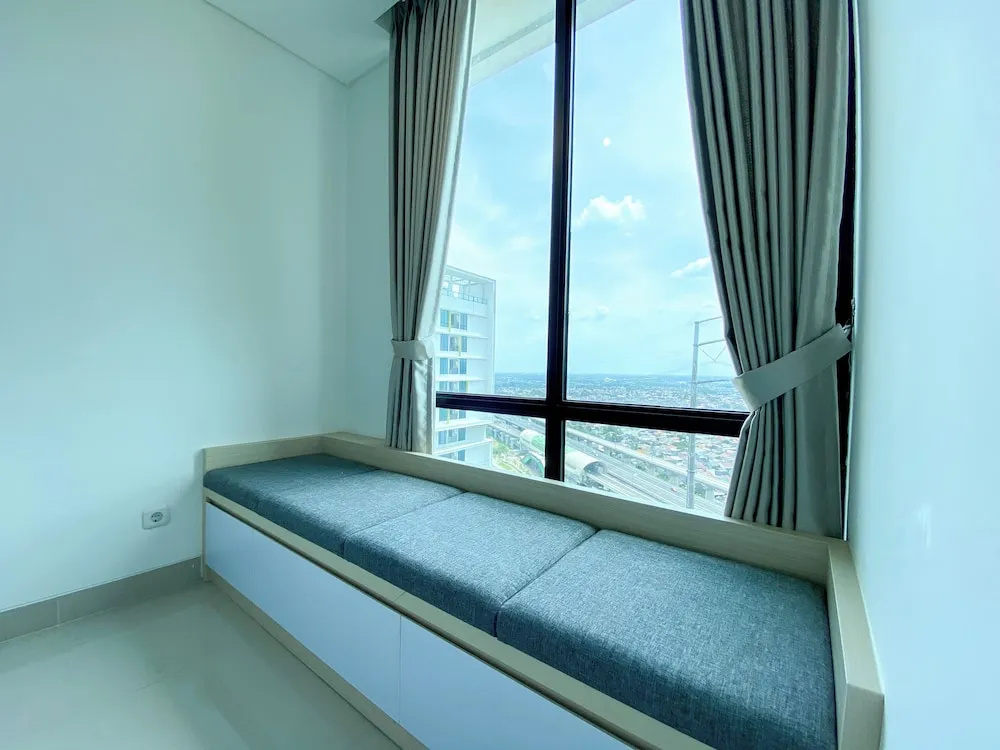 White Toned Style Studio At Lrt City Bekasi Apartment