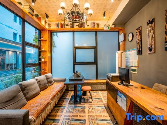 Tianmen Mountain Loft Art Inn
