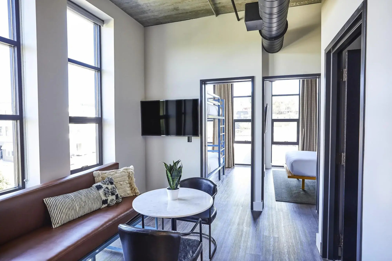 Photo - Waymore's Guest House