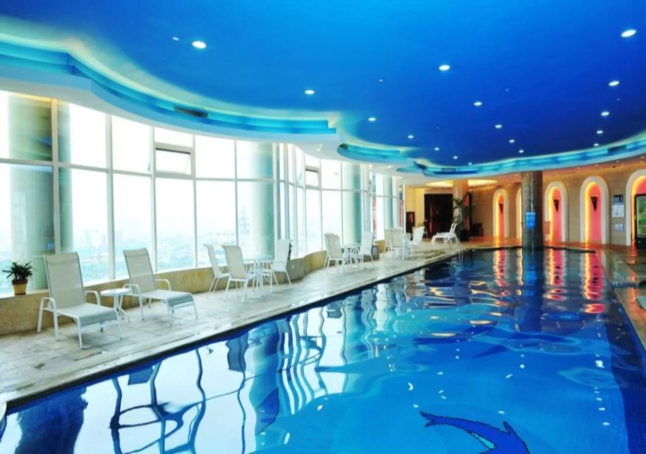 Photo - Royal Marina Plaza