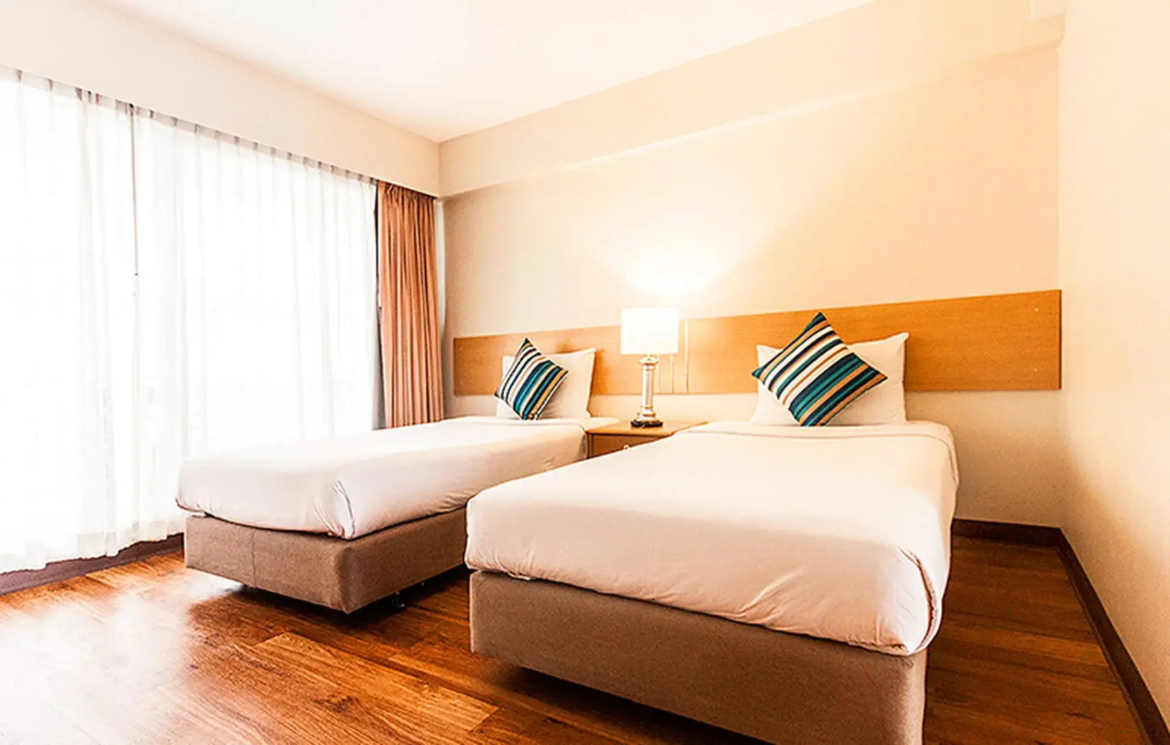 Photo - Samran Place Hotel