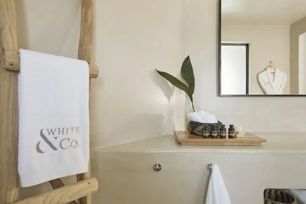 Foto - White & Co. La Torre Suites