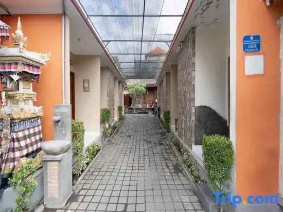 Foto - RedDoorz near Buleleng Harbour 2