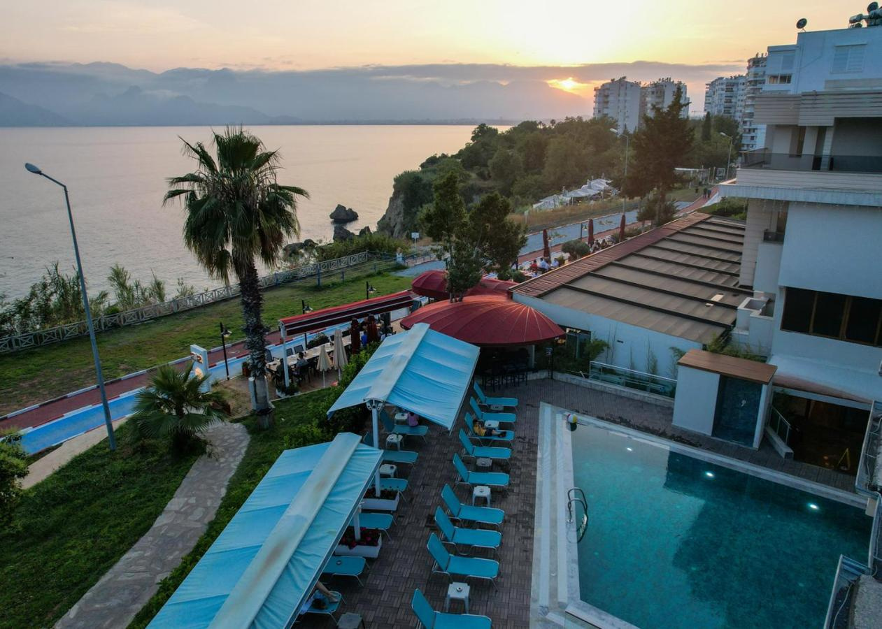 Photo - Tema 242 Hotel