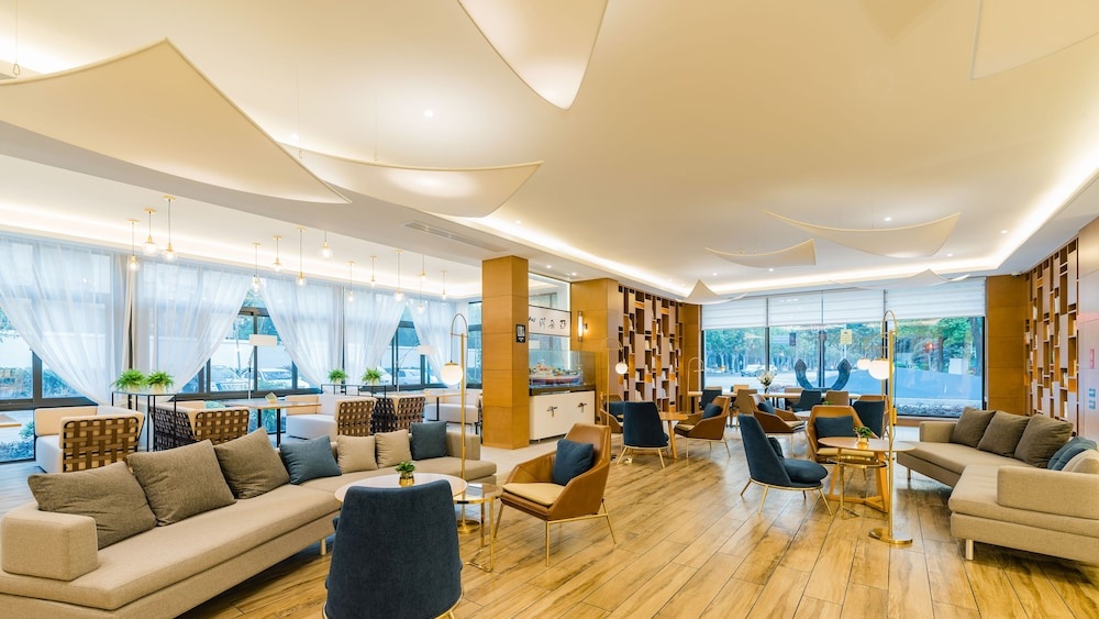 Atour S Hotel Shanghai Oriental Pearl Tower