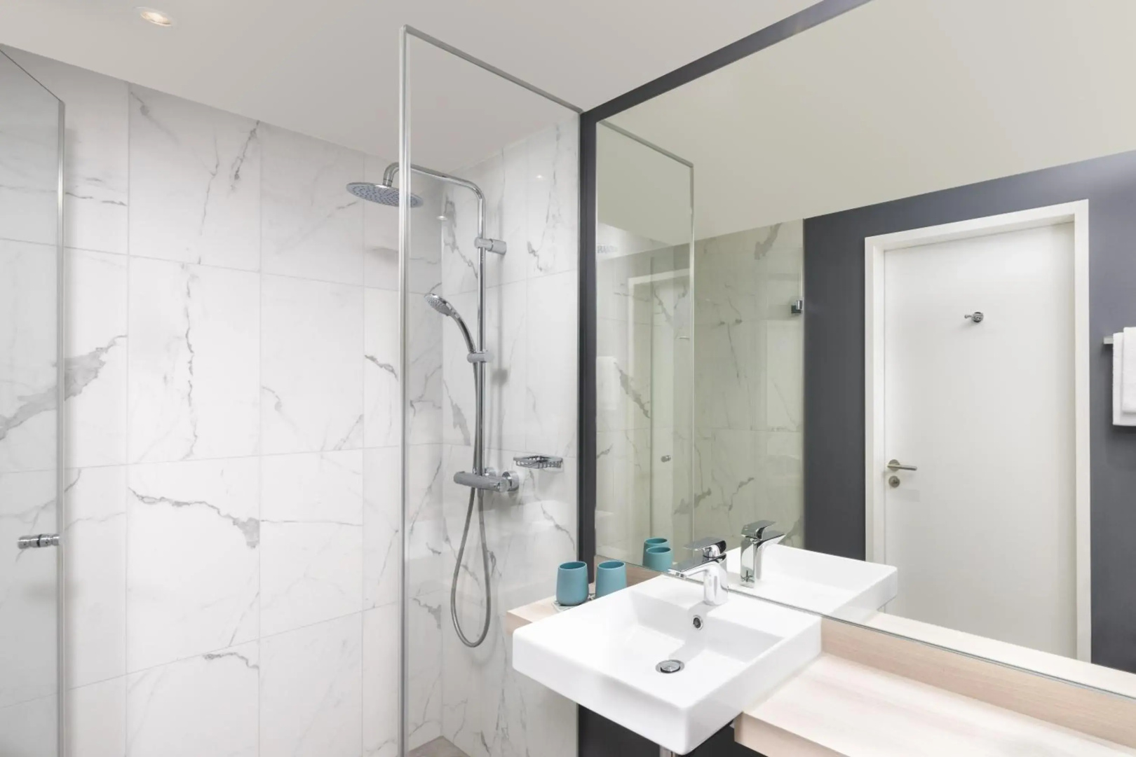 Photo - Radisson Hotel & Suites Zurich