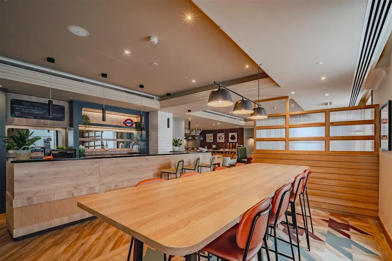 Photo - B&B HOTEL London Heathrow