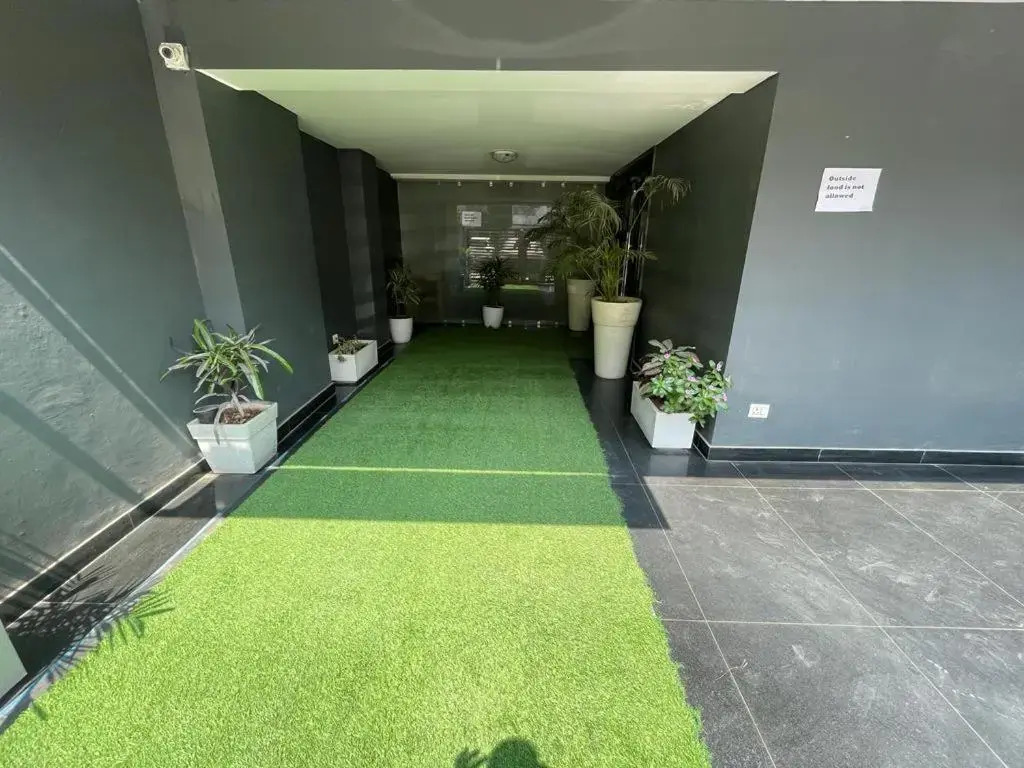 Foto - Saltstayz Express - Golf Course Road & DLF Phase-1