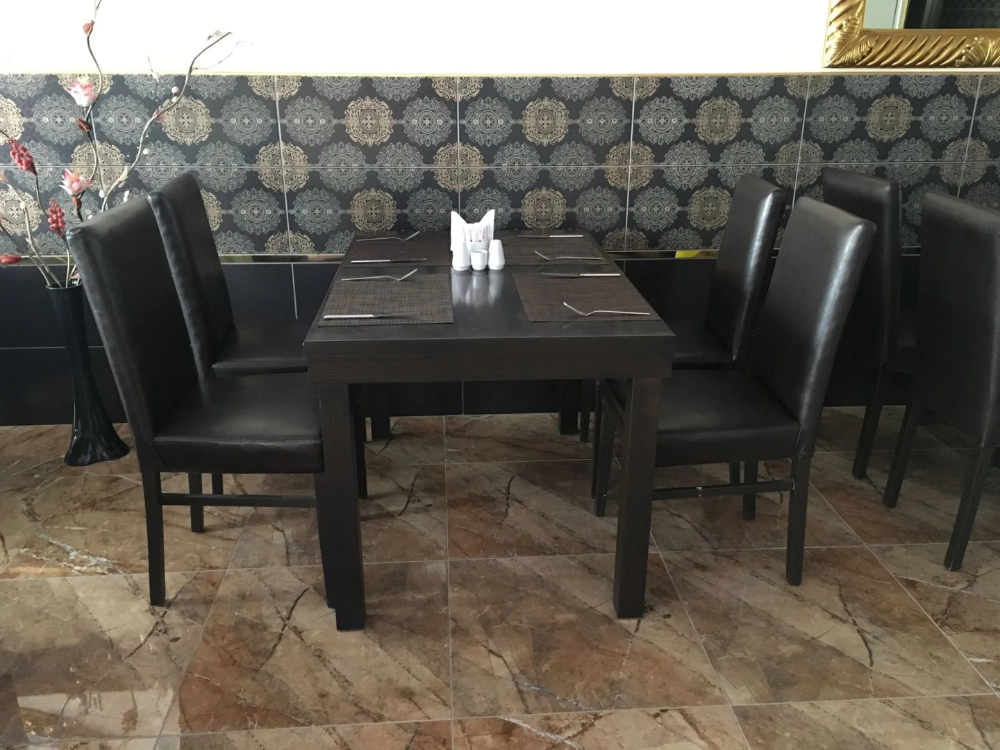 Photo - Exporoyal Hotel