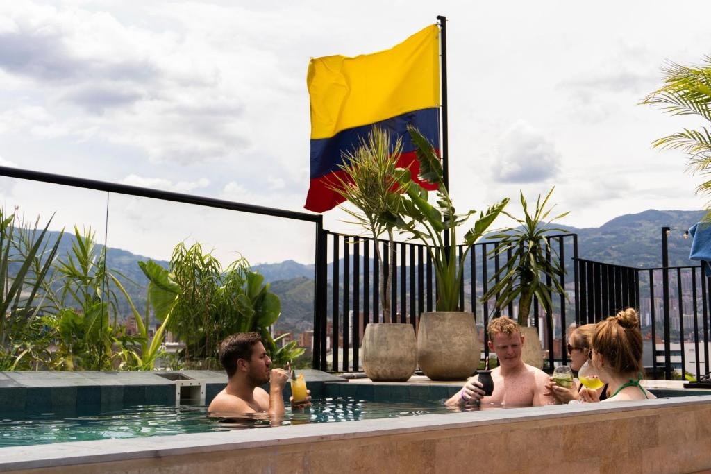 Photo - Los Patios Cool Living