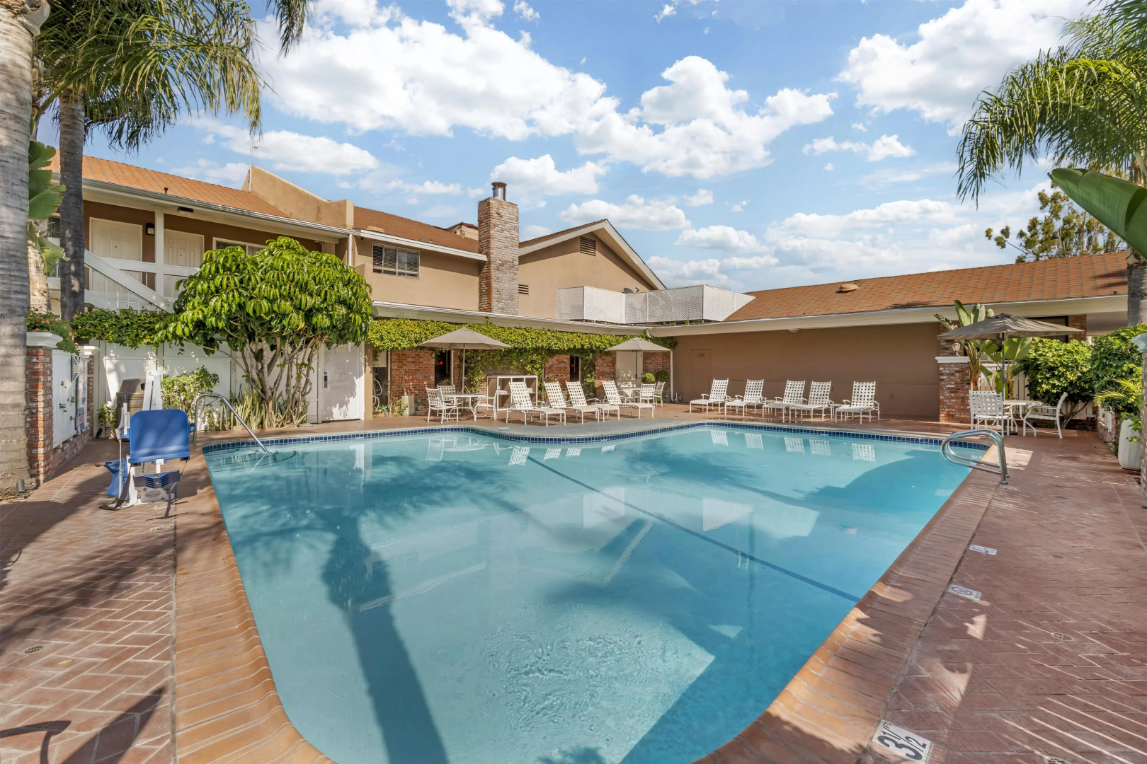 Foto - Best Western Plus Carriage Inn